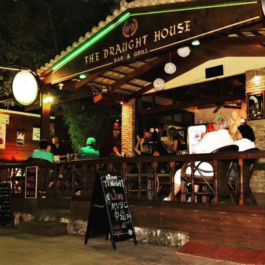 The Draught House Pub-Inn ماليا المظهر الخارجي الصورة